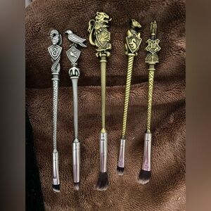 Set of 5 Potter House-Themed Makeup Brushes